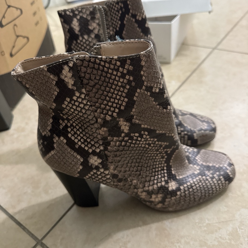 Steve Madden Brown Snakeskin Ankle Booties